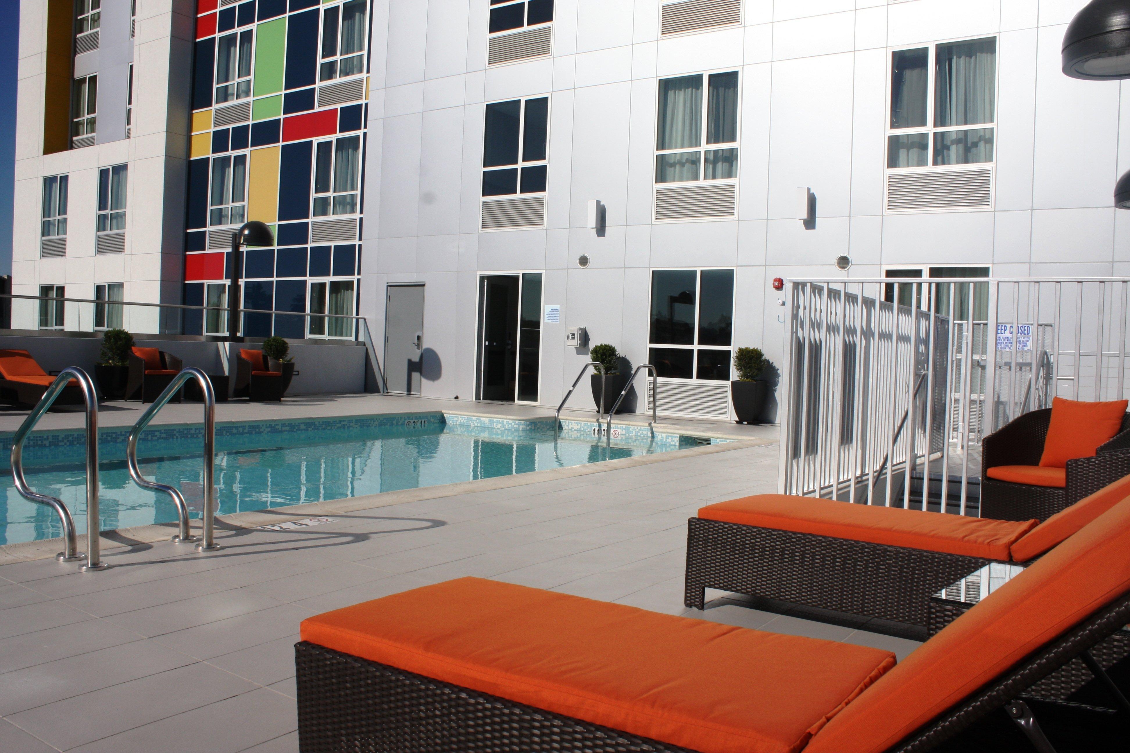 Express North Hollywood - Burbank Area By Ihg Hotel