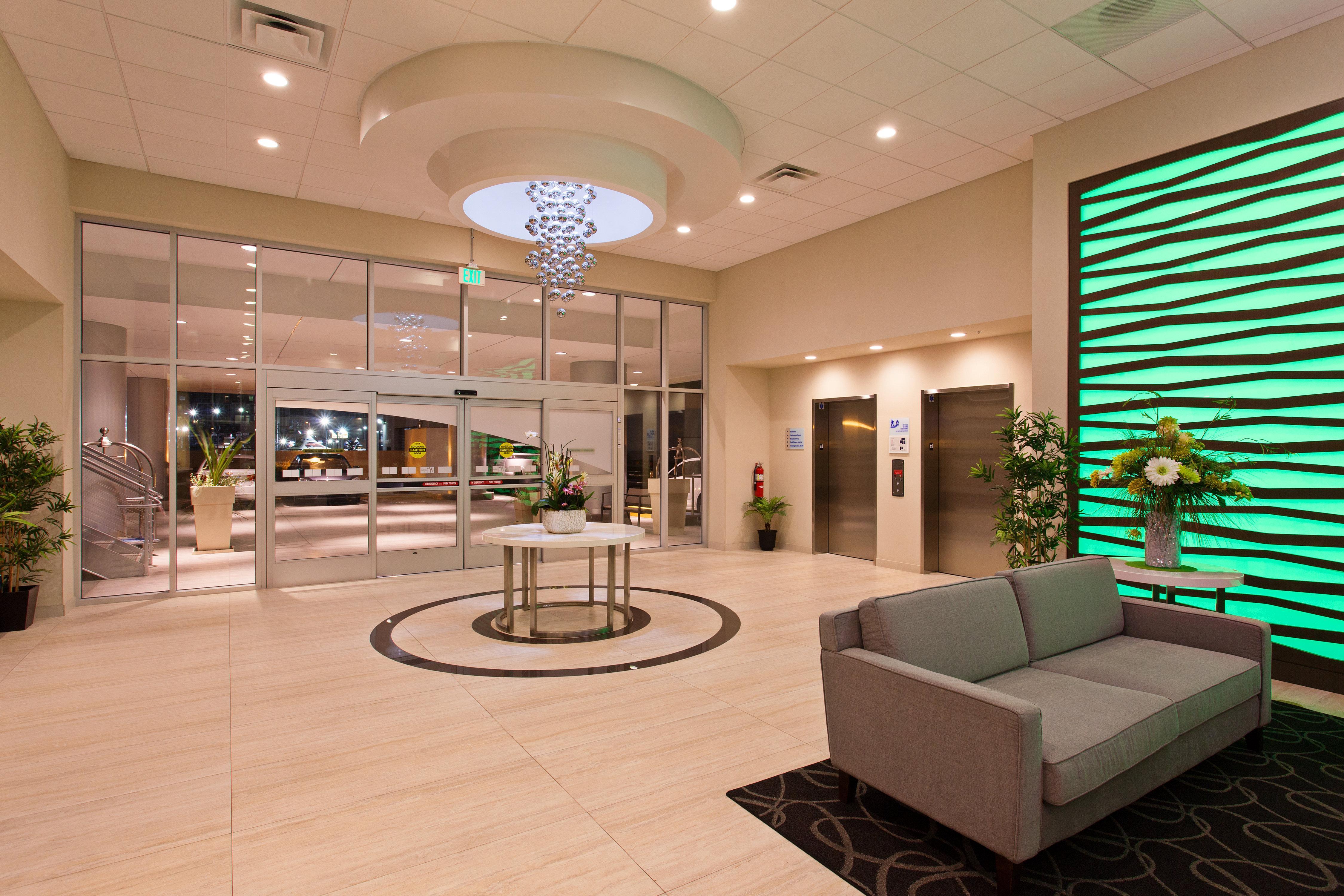 Express North Hollywood - Burbank Area By Ihg Hotel Los Ángeles