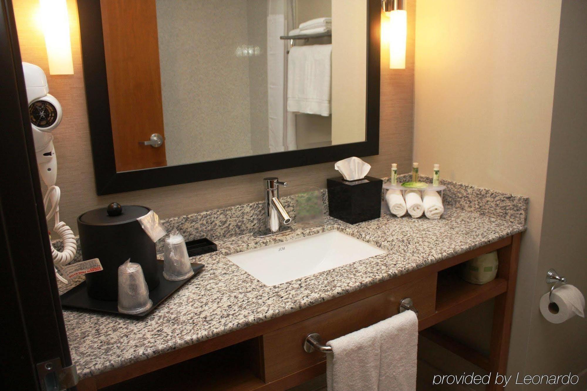 Express North Hollywood - Burbank Area By Ihg Hotel Los Ángeles