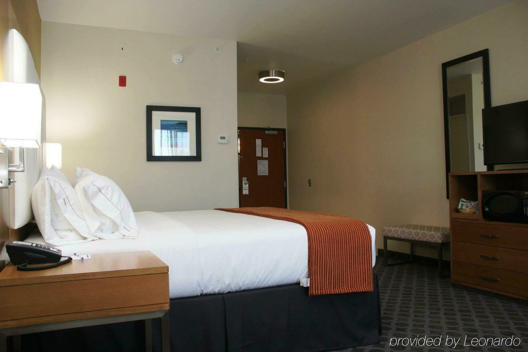 Hotel Express North Hollywood - Burbank Area By Ihg